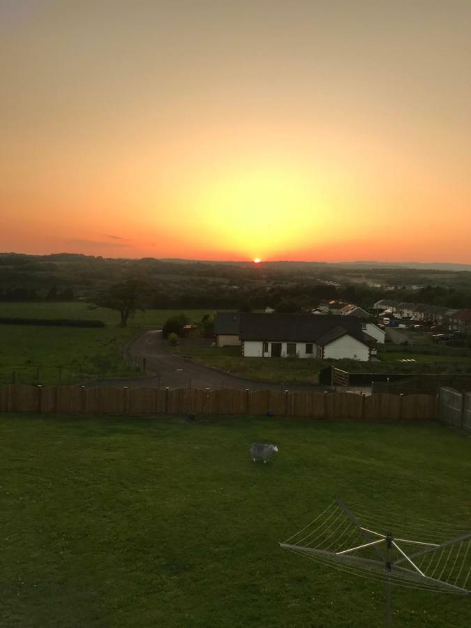 Villa Valley View / Gwel Y Cwm Ammanford Exterior foto